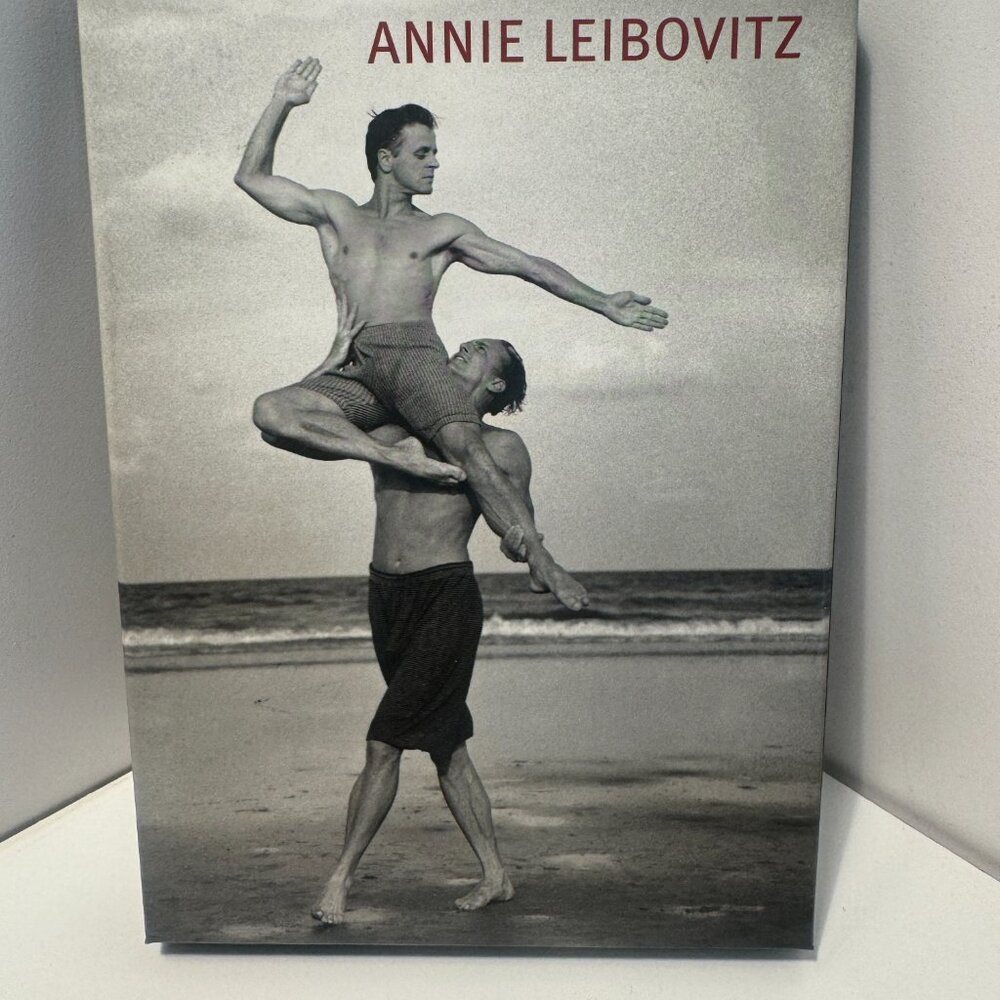 ANNIE LEIBOVITZ POST CARDS AND NOTE CARDS MISCELLANOUS